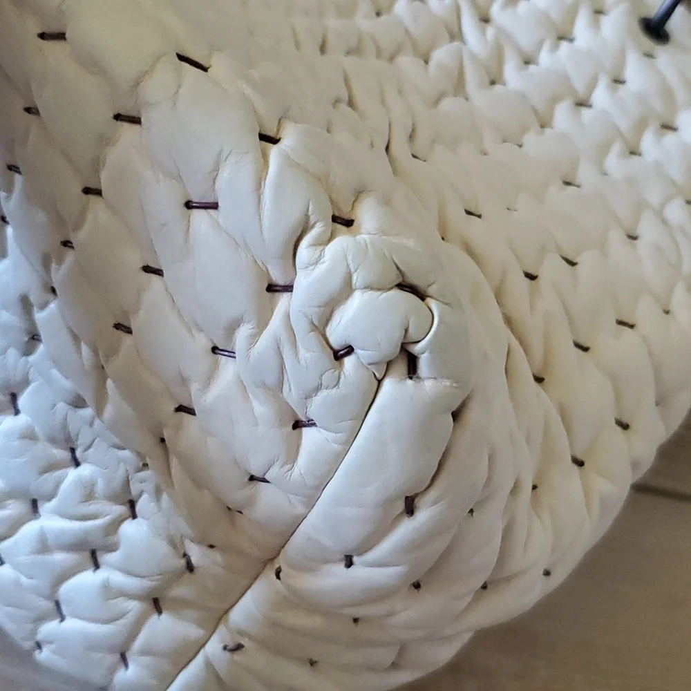 EUC Bottega Veneta Quiet Luxury Bag - Picture 7 of 16